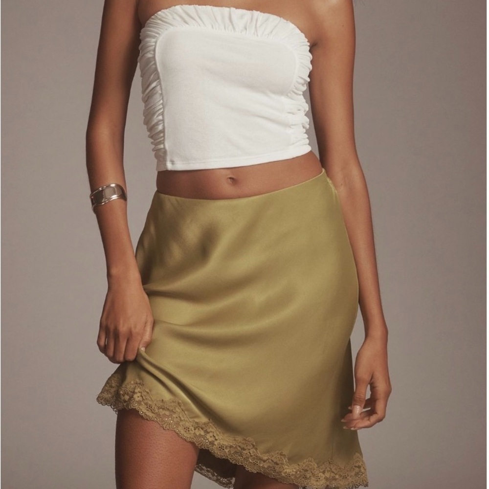 Anthropologie Tilda slip mini skirt. Olive Lace-Hem.